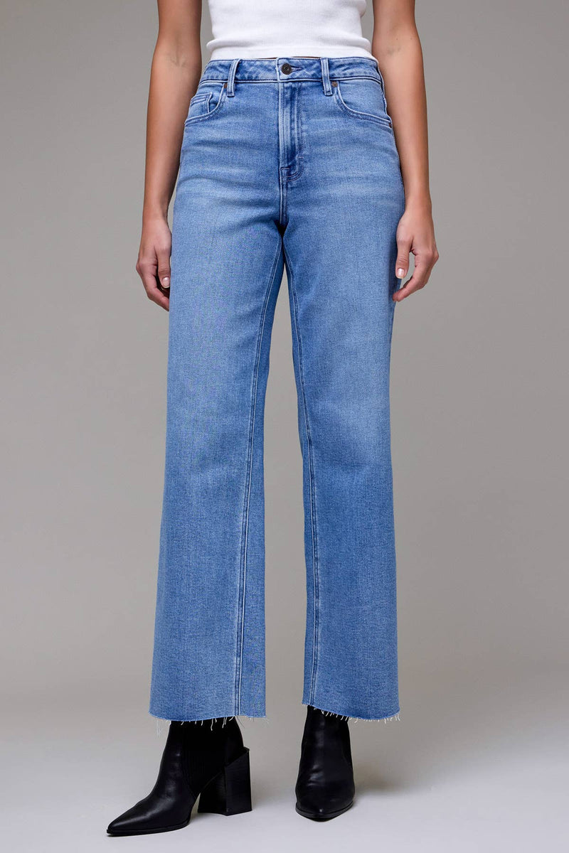 HIDDEN Light Wash Clean Cut Stretch Dad Jean