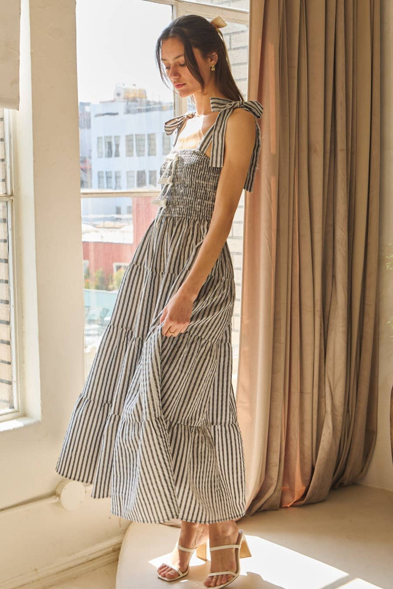 midi dress for brunch Windsor Booked Gingham Print A-Line in Pink | Size: M Designed with a flattering smocked bodice Blue Chinoiserie Jar Puff Sleeve
