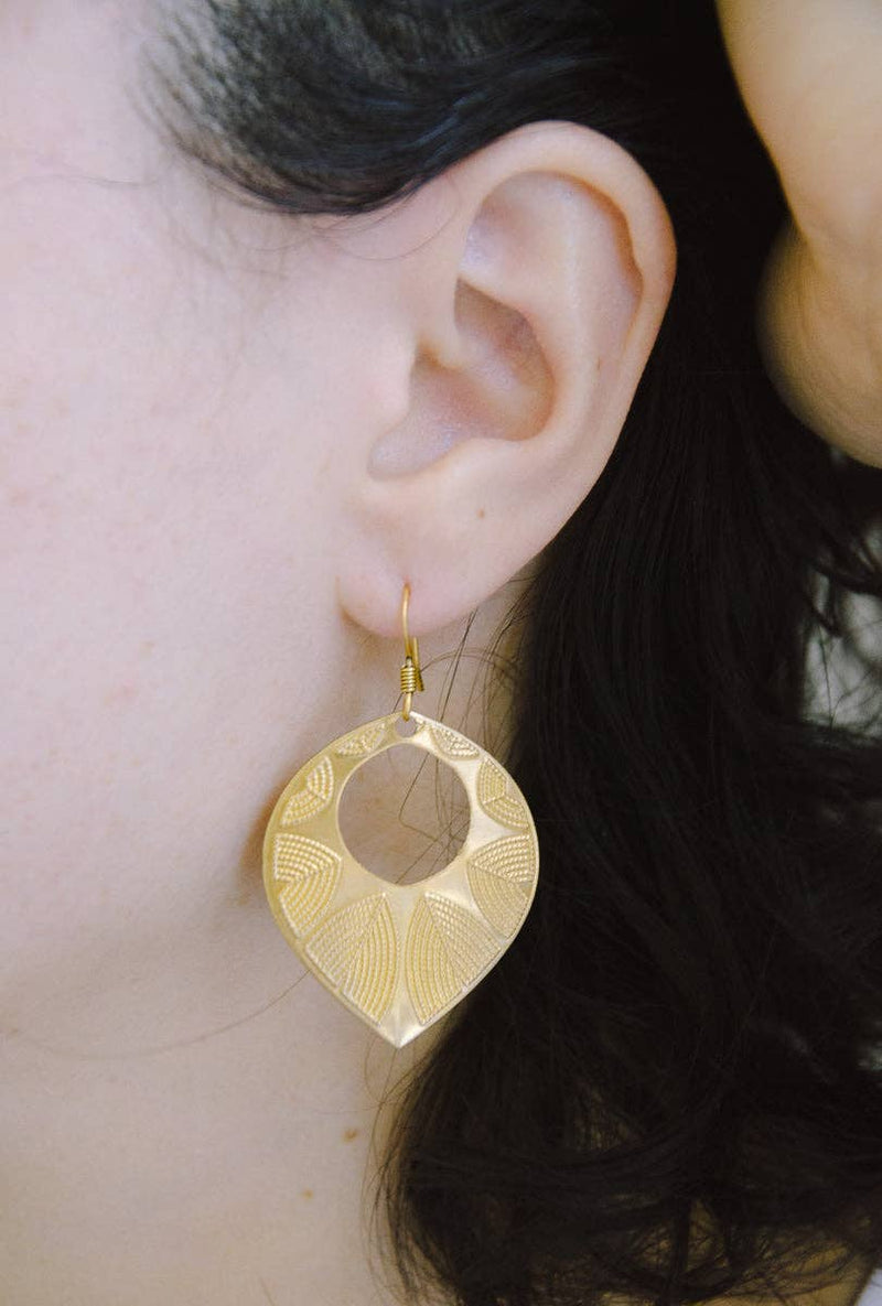 Etched teardrop earrings