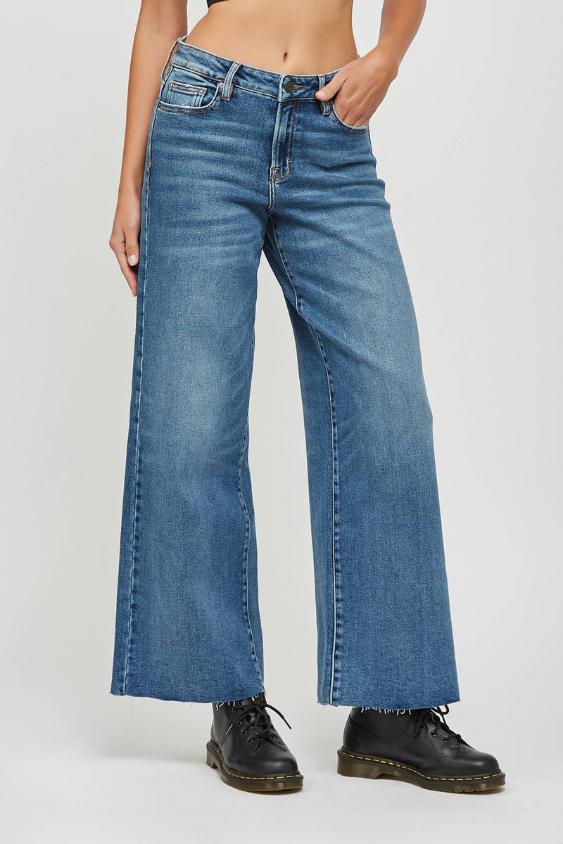 Hidden Dark Wash Clean Stretch Wide Leg Jeans