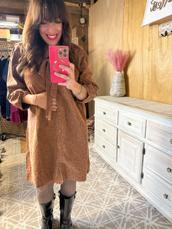 EASEL PREORDER Wolf Moon Twill Dress